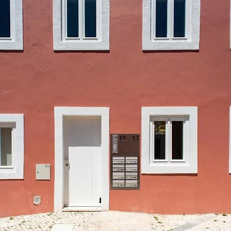Pardal Rc B - Stylish Studio In Alcantara With Free Parking Nearby Apartment