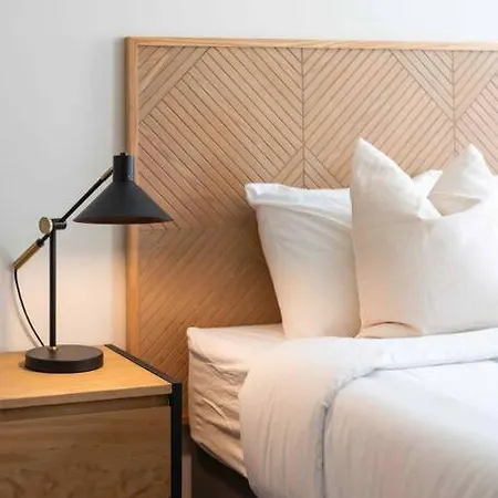 Pardal Rc B - Stylish Studio In Alcantara With Free Parking Nearby *